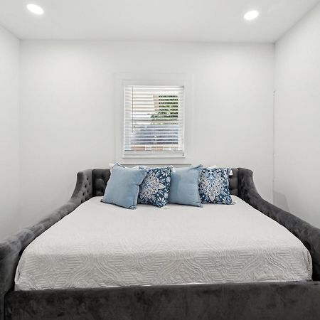 Centrally Located Home In Atlanta-10 Mins From Ga Aquarium, Mercedes Benz Stadium, & Much More Kültér fotó
